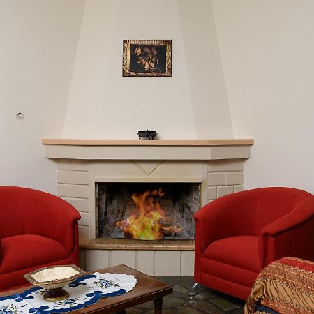 Petrakis Afrathias Garden House Villa Kalamaki  Eksteriør bilde